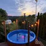 Karmelowe Kaszuby, Z Jacuzzi Na Tarasie Z Widokiem Na Jezioro Alpstuga