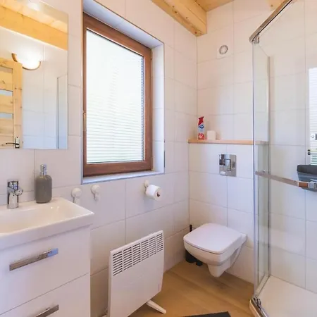 Chalet Karmelowe Kaszuby, Z Jacuzzi Na Tarasie Z Widokiem Na Jezioro Stężyca