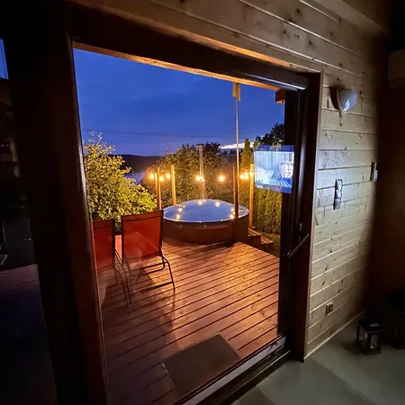 Chalé Karmelowe Kaszuby, Z Jacuzzi Na Tarasie Z Widokiem Na Jezioro