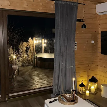 Karmelowe Kaszuby, Z Jacuzzi Na Tarasie Z Widokiem Na Jezioro Chalé Stężyca