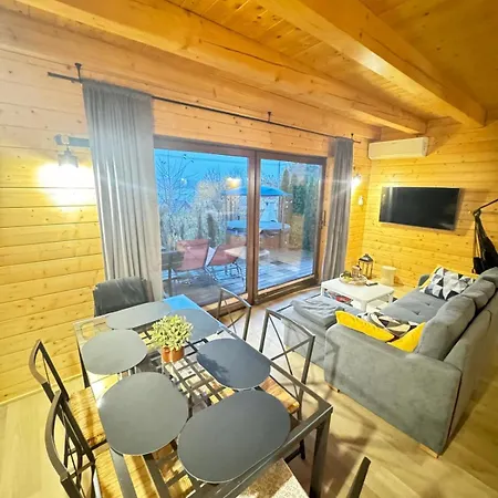 Karmelowe Kaszuby, Z Jacuzzi Na Tarasie Z Widokiem Na Jezioro Chalet Stężyca