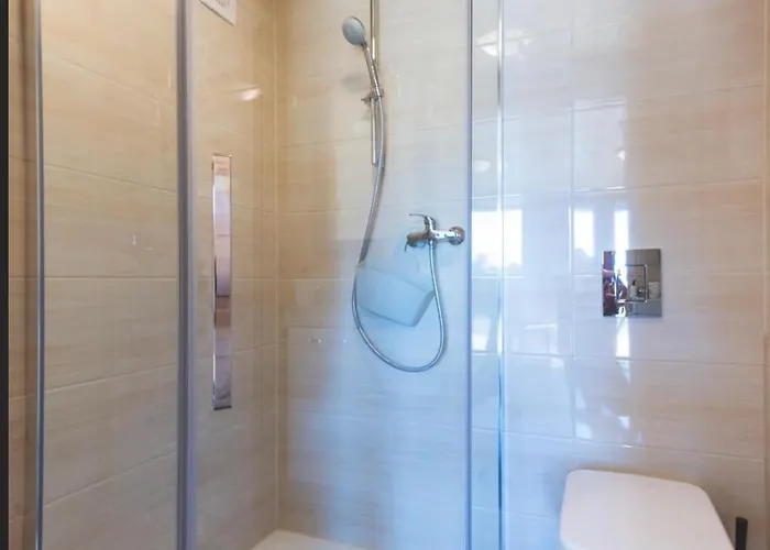 Karmelowe Kaszuby, Z Jacuzzi Na Tarasie Z Widokiem Na Jezioro شاليه Stężyca