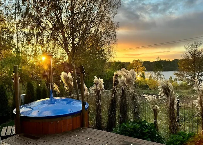 Karmelowe Kaszuby, Z Jacuzzi Na Tarasie Z Widokiem Na Jezioro Stężyca